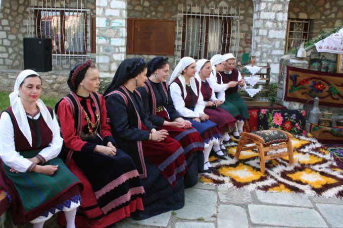 Δεσκάτη "ΚΑMVOUNIA 2015"