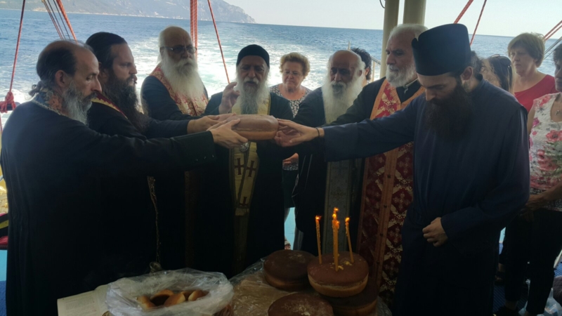 0 02 05 d2b2e2faec9548f95ca2228ec076d915a6dc061b54e3bc7a895ba554af4ebf24 ba192a53d7c3dd5e