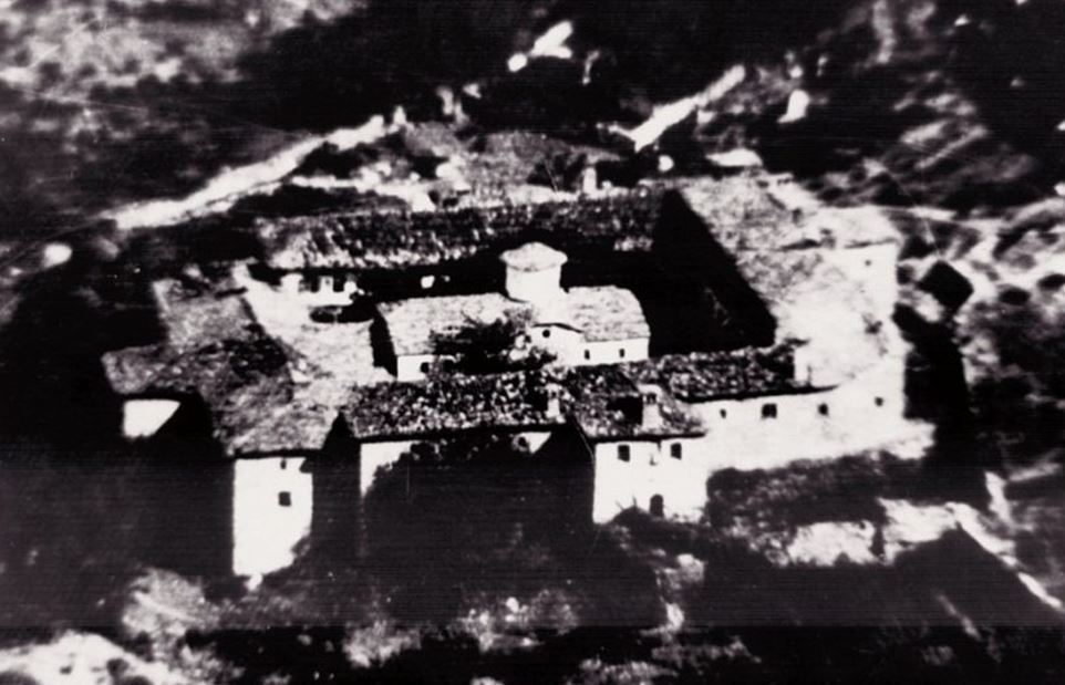 tziolas istoria martios 1