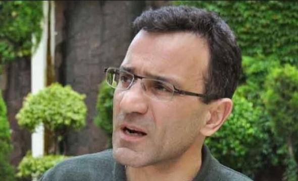 Κώστας Λαπαβίτσας