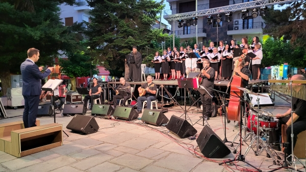 &Gamma;&Rho;&Epsilon;&Beta;&Epsilon;&Nu;&Alpha; "&Tau;&eta;&nu; &Rho;&omega;&mu;&iota;&omicron;&sigma;ύ&nu;&eta; &mu;&eta;&nu; &tau;&eta;&nu; &kappa;&lambda;&alpha;&iota;&sigmaf;" - &Sigma;&upsilon;&nu;&alpha;&upsilon;&lambda;ί&alpha; &kappa;&alpha;&tau;ά &tau;&omega;&nu; &epsilon;&xi;&alpha;&rho;&tau;ή&sigma;&epsilon;&omega;&nu; (VIDEO)