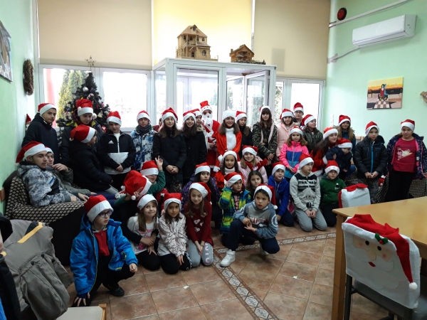 &Chi;&rho;&iota;&sigma;&tau;&omicron;&upsilon;&gamma;&epsilon;&nu;&nu;&iota;ά&tau;&iota;&kappa;&eta; &gamma;&iota;&omicron;&rho;&tau;ή &tau;&omicron;&upsilon; &Sigma;&upsilon;&lambda;&lambda;ό&gamma;&omicron;&upsilon; &Tau;έ&nu;&iota;&sigmaf; &Gamma;&rho;&epsilon;&beta;&epsilon;&nu;ώ&nu;