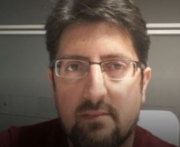 &Omicron; &upsilon;&pi;&epsilon;ύ&theta;&upsilon;&nu;&omicron;&sigmaf; &tau;&omicron;&upsilon; &Epsilon;&Omicron;&Delta;&Upsilon; &sigma;&tau;&eta;&nu; &Delta;. &Mu;&alpha;&kappa;&epsilon;&delta;&omicron;&nu;ί&alpha; &Iota;.&Rho;&omega;&mu;&iota;ό&pi;&omicron;&upsilon;&lambda;&omicron;&sigmaf; &epsilon;&xi;&eta;&gamma;&epsilon;ί &gamma;&iota;&alpha;&tau;ί &kappa;&alpha;&tau;ά &tau;&eta;&nu; ά&pi;&omicron;&psi;ή &tau;&omicron;&upsilon; &delta;&epsilon;&nu; &ldquo;&pi;έ&phi;&tau;&omicron;&upsilon;&nu;&rdquo; &tau;&alpha; &kappa;&rho;&omicron;ύ&sigma;&mu;&alpha;&tau;&alpha; &sigma;&tau;&eta;&nu; &pi;&epsilon;&rho;&iota;&omicron;&chi;ή (VIDEO)