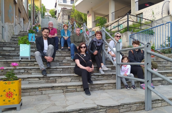 &Delta;&eta;&mu;&iota;&omicron;&upsilon;&rho;&gamma;ώ &gamma;&iota;&alpha; &tau;&alpha; &Gamma;&rho;&epsilon;&beta;&epsilon;&nu;ά