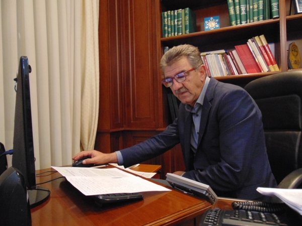 &Eta; &tau;&omicron;&pi;&omicron;&theta;έ&tau;&eta;&sigma;&eta; &tau;&omicron;&upsilon; &Delta;&eta;&mu;ά&rho;&chi;&omicron;&upsilon; &Gamma;&rho;&epsilon;&beta;&epsilon;&nu;ώ&nu; &kappa;&alpha;&iota; &Pi;&rho;&omicron;έ&delta;&rho;&omicron;&upsilon; &tau;&eta;&sigmaf; &Pi;&Epsilon;&Delta; &Delta;&upsilon;&tau;&iota;&kappa;ή&sigmaf; &Mu;&alpha;&kappa;&epsilon;&delta;&omicron;&nu;ί&alpha;&sigmaf; &kappa;.&Gamma;&iota;ώ&rho;&gamma;&omicron;&upsilon; &Delta;&alpha;&sigma;&tau;&alpha;&mu;ά&nu;&eta; &sigma;&tau;&omicron; &Pi;&epsilon;&rho;&iota;&phi;&epsilon;&rho;&epsilon;&iota;&alpha;&kappa;ό &Sigma;&upsilon;&mu;&beta;&omicron;ύ&lambda;&iota;&omicron; &gamma;&iota;&alpha; &tau;&omicron; &Epsilon;&delta;&alpha;&phi;&iota;&kappa;ό &Sigma;&chi;έ&delta;&iota;&omicron;