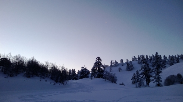 KINHMA A&Lambda;&Lambda;&Alpha;&Gamma;&Eta;&Sigma; - &Nu;.&Epsilon; &Gamma;&Rho;&Epsilon;&Beta;&Epsilon;&Nu;&Omega;&Nu;: &Kappa;&Alpha;&Tau;&Omega; &Tau;&Alpha; &Chi;&Epsilon;&Rho;&Iota;&Alpha; &Alpha;&Pi;&Omicron; &Tau;&Alpha; &Gamma;&Rho;&Epsilon;&Beta;&Epsilon;&Nu;&Iota;&Omega;&Tau;&Iota;&Kappa;&Alpha; &Beta;&Omicron;&Upsilon;&Nu;&Alpha;