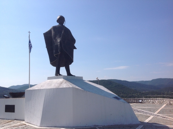 &Epsilon;&nu;&eta;&mu;έ&rho;&omega;&sigma;&eta; &sigma;&upsilon;&gamma;&gamma;&epsilon;&nu;ώ&nu; &tau;&omega;&nu; &Delta;&upsilon;&tau;&iota;&kappa;&omicron;&mu;&alpha;&kappa;&epsilon;&delta;ό&nu;&omega;&nu; &pi;&epsilon;&sigma;ό&nu;&tau;&omega;&nu; &kappa;&alpha;&tau;ά &tau;&omicron; έ&pi;&omicron;&sigmaf; 1940-41 &gamma;&iota;&alpha; &tau;&eta; &delta;&iota;&alpha;&delta;&iota;&kappa;&alpha;&sigma;ί&alpha; &tau;&omega;&nu; &alpha;&iota;&mu;&omicron;&lambda;&eta;&psi;&iota;ώ&nu;.