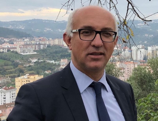 &Omicron; &Delta;&eta;&mu;ή&tau;&rho;&eta;&sigmaf; &Kappa;&alpha;&rho;&alpha;&sigma;&tau;έ&rho;&gamma;&iota;&omicron;&sigmaf; &epsilon;&kappa;&lambda;έ&chi;&tau;&eta;&kappa;&epsilon; &sigma;&tau;&eta;&nu; &Pi;&Epsilon;&Delta;  &mu;&epsilon; &tau;&eta; &sigma;&tau;ή&rho;&iota;&xi;&eta; &tau;&omicron;&upsilon; &sigma;&upsilon;&nu;&delta;&upsilon;&alpha;&sigma;&mu;&omicron;ύ &tau;&omicron;&upsilon; &Gamma;&iota;ώ&rho;&gamma;&omicron;&upsilon; &Mu;&omega;&upsilon;&sigma;&iota;ά&delta;&eta;!