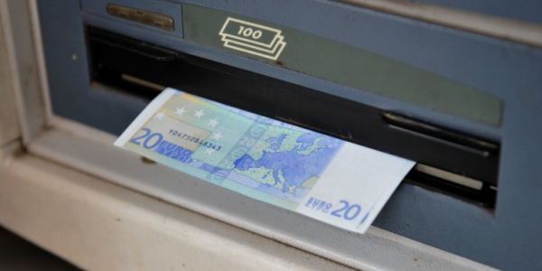 &Epsilon;&pi;ί&delta;&omicron;&mu;&alpha; 800 &epsilon;&upsilon;&rho;ώ: &Alpha;&upsilon;&tau;&omicron;ί &epsilon;ί&nu;&alpha;&iota; &omicron;&iota; &nu;έ&omicron;&iota; &delta;&iota;&kappa;&alpha;&iota;&omicron;ύ&chi;&omicron;&iota; -&Pi;ώ&sigmaf; &theta;&alpha; &upsilon;&pi;&omicron;&beta;ά&lambda;&epsilon;&tau;&epsilon; &tau;&eta;&nu; &alpha;ί&tau;&eta;&sigma;&eta;