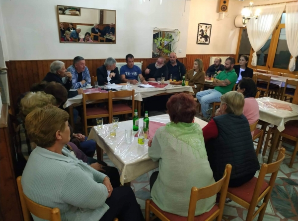 &Lambda;&alpha;ϊ&kappa;ή &Sigma;&upsilon;&nu;έ&lambda;&epsilon;&upsilon;&sigma;&eta; &sigma;&tau;&omicron;&nu; &Delta;ή&mu;&omicron; &Delta;&epsilon;&sigma;&kappa;ά&tau;&eta;&sigmaf;