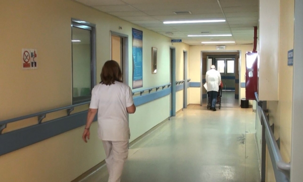 &Epsilon;&upsilon;&chi;&alpha;&rho;&iota;&sigma;&tau;ή&rho;&iota;&omicron; &pi;&rho;&omicron;&sigmaf; &tau;&omicron; &iota;&alpha;&tau;&rho;&iota;&kappa;ό &kappa;&alpha;&iota; &nu;&omicron;&sigma;&eta;&lambda;&epsilon;&upsilon;&tau;&iota;&kappa;ό &pi;&rho;&omicron;&sigma;&omega;&pi;&iota;&kappa;ό &tau;&omicron;&upsilon; &Nu;&omicron;&sigma;&omicron;&kappa;&omicron;&mu;&epsilon;ί&omicron;&upsilon; &Gamma;&rho;&epsilon;&beta;&epsilon;&nu;ώ&nu;