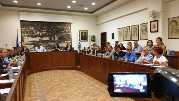 &Alpha;&iota;&chi;&mu;έ&sigmaf; &tau;&eta;&sigmaf; &alpha;&xi;&iota;&omega;&mu;&alpha;&tau;&iota;&kappa;ή&sigmaf; &alpha;&nu;&tau;&iota;&pi;&omicron;&lambda;ί&tau;&epsilon;&upsilon;&sigma;&eta;&sigmaf; &gamma;&iota;&alpha; &tau;&eta;&nu; &sigma;&upsilon;&nu;&epsilon;&rho;&gamma;&alpha;&sigma;ί&alpha; &Pi;&alpha;&lambda;ά&sigma;&kappa;&alpha;-&Delta;&alpha;&sigma;&tau;&alpha;&mu;ά&nu;&eta; (VIDEO)