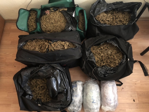 &Sigma;&epsilon; &epsilon;&xi;έ&lambda;&iota;&xi;&eta; &alpha;&sigma;&tau;&upsilon;&nu;&omicron;&mu;&iota;&kappa;ή &epsilon;&pi;&iota;&chi;&epsilon;ί&rho;&eta;&sigma;&eta; &gamma;&iota;&alpha; &tau;&omicron;&nu; &epsilon;&nu;&tau;&omicron;&pi;&iota;&sigma;&mu;ό &delta;&upsilon;&omicron; &alpha;&tau;ό&mu;&omega;&nu;, &omicron;&iota; &omicron;&pi;&omicron;ί&omicron;&iota; &mu;&epsilon;&tau;έ&phi;&epsilon;&rho;&alpha;&nu; &alpha;&kappa;&alpha;&tau;έ&rho;&gamma;&alpha;&sigma;&tau;&eta; &kappa;ά&nu;&nu;&alpha;&beta;&eta;