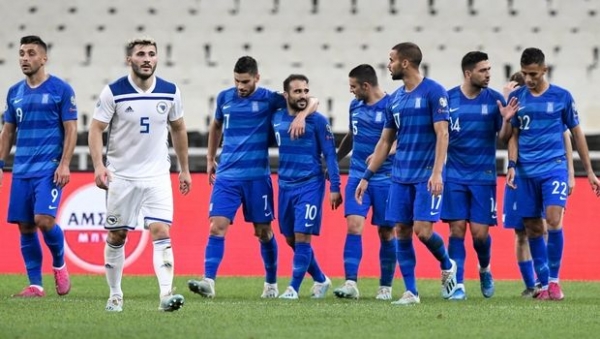 '' H E&theta;&nu;&iota;&kappa;ή ό&pi;&omega;&sigmaf; &tau;&eta;&nu; &theta;έ&lambda;&alpha;&mu;&epsilon; &pi;ά&nu;&tau;&alpha; &nu;&alpha; &epsilon;ί&nu;&alpha;&iota;.. ''