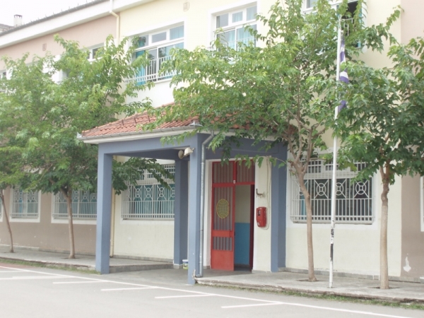 &Alpha;&gamma;&iota;&alpha;&sigma;&mu;ό&sigmaf; &gamma;&iota;&alpha; &tau;&omicron; &Sigma;&chi;&omicron;&lambda;&iota;&kappa;ό Έ&tau;&omicron;&sigmaf; 2021-22 &sigma;&tau;&omicron; 3&omicron; &Delta;&eta;&mu;&omicron;&tau;&iota;&kappa;ό &Sigma;&chi;&omicron;&lambda;&epsilon;ί&omicron; &Gamma;&rho;&epsilon;&beta;&epsilon;&nu;ώ&nu;