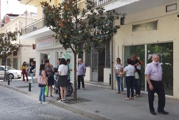 &Sigma;&upsilon;&nu;ά&nu;&tau;&eta;&sigma;&eta; &mu;&epsilon; &tau;&omicron;&nu; &Delta;ή&mu;&alpha;&rho;&chi;&omicron; &Gamma;&rho;&epsilon;&beta;&epsilon;&nu;ώ&nu; &gamma;&iota;&alpha; &tau;&alpha; &pi;&rho;&omicron;&beta;&lambda;ή&mu;&alpha;&tau;&alpha; &sigma;&tau;&eta;&nu; &kappa;&alpha;&theta;&alpha;&rho;&iota;ό&tau;&eta;&tau;&alpha; &sigma;&chi;&omicron;&lambda;&iota;&kappa;ώ&nu; &mu;&omicron;&nu;ά&delta;&omega;&nu; (VIDEO)