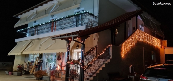 &Delta;ή&mu;&omicron;&sigmaf; &Gamma;&rho;&epsilon;&beta;&epsilon;&nu;ώ&nu;: &Phi;&omega;&tau;&omicron;&gamma;&rho;&alpha;&phi;ί&epsilon;&sigmaf; &Pi;&omicron;&lambda;&iota;&tau;ώ&nu; &alpha;&pi;ό &tau;&iota;&sigmaf; &laquo;&Chi;&rho;&iota;&sigma;&tau;&omicron;&upsilon;&gamma;&epsilon;&nu;&nu;&iota;ά&tau;&iota;&kappa;&epsilon;&sigmaf; &Gamma;&epsilon;&iota;&tau;&omicron;&nu;&iota;έ&sigmaf;&raquo; &tau;&omicron;&upsilon;&sigmaf;