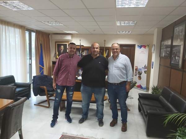 &Epsilon;&pi;ί&sigma;&kappa;&epsilon;&psi;&eta; &sigma;&tau;&omicron;&nu; &Alpha;&nu;&tau;&iota;&pi;&epsilon;&rho;&iota;&phi;&epsilon;&rho;&epsilon;&iota;ά&rho;&chi;&eta; &tau;&eta;&sigmaf; &Pi;&epsilon;&rho;&iota;&phi;&epsilon;&rho;&epsilon;&iota;&alpha;&kappa;ή&sigmaf; &Epsilon;&nu;ό&tau;&eta;&tau;&alpha;&sigmaf; &Gamma;&rho;&epsilon;&beta;&epsilon;&nu;ώ&nu;