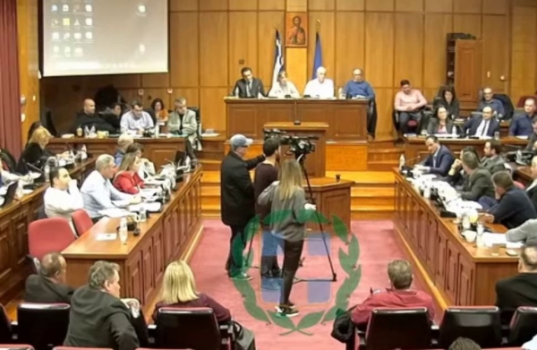 T&alpha; &sigma;&eta;&mu;&alpha;&nu;&tau;&iota;&kappa;ό&tau;&epsilon;&rho;&alpha; &kappa;&iota; &epsilon;&pi;ί&mu;&alpha;&chi;&alpha; &sigma;&eta;&mu;&epsilon;ί&alpha; &tau;&eta;&sigmaf; &chi;&theta;&epsilon;&sigma;&iota;&nu;ή&sigmaf; &sigma;&upsilon;&zeta;ή&tau;&eta;&sigma;&eta;&sigmaf; -&epsilon;&nu;&eta;&mu;έ&rho;&omega;&sigma;&eta;&sigmaf; &gamma;&iota;&alpha; &tau;&omicron; &phi;&upsilon;&sigma;&iota;&kappa;ό &alpha;έ&rho;&iota;&omicron; &sigma;&tau;&eta;&nu; &Pi;&epsilon;&rho;&iota;&phi;έ&rho;&epsilon;&iota;&alpha; &Delta;&upsilon;&tau;&iota;&kappa;ή&sigmaf; &Mu;&alpha;&kappa;&epsilon;&delta;&omicron;&nu;ί&alpha;&sigmaf;