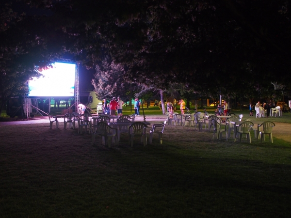 &Sigma;&tau;ή&theta;&eta;&kappa;&epsilon; &eta; &Gamma;&iota;&gamma;&alpha;&nu;&tau;&omicron;&omicron;&theta;ό&nu;&eta; &tau;&omicron;&upsilon; &Delta;ή&mu;&omicron;&upsilon; &Gamma;&rho;&epsilon;&beta;&epsilon;&nu;ώ&nu; &sigma;&tau;&omicron; &ldquo;&Pi;ά&rho;&kappa;&omicron; &tau;&omega;&nu; &Mu;&alpha;&nu;&iota;&tau;&alpha;&rho;&iota;ώ&nu;&rdquo; &gamma;&iota;&alpha; &tau;&omicron;&nu; &mu;&epsilon;&gamma;ά&lambda;&omicron; &tau;&epsilon;&lambda;&iota;&kappa;ό &ndash; &Omicron;&Lambda;&Omicron;&Iota; &Mu;&Alpha;&Zeta;&Iota; &sigma;&tau;&eta;&rho;ί&zeta;&omicron;&upsilon;&mu;&epsilon; &tau;&omicron;&nu; &sigma;&upsilon;&nu;&delta;&eta;&mu;ό&tau;&eta; &mu;&alpha;&sigmaf; &Mu;ί&lambda;&tau;&omicron; &Tau;&epsilon;&nu;&tau;ό&gamma;&lambda;&omicron;&upsilon;