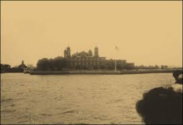 &Delta;&Omicron;&Tau;&Sigma;&Iota;&Kappa;&Iota;Ω&Tau;&Epsilon;&Sigma; &Sigma;&Tau;&Eta;&Nu; &Alpha;&Mu;&Epsilon;&Rho;&Iota;&Kappa;&Eta; &Alpha;&Rho;&Chi;&Epsilon;&Sigma; &Tau;&Omicron;&Upsilon; 20&omicron;&upsilon; &Alpha;&Iota;Ω&Nu;&Alpha;