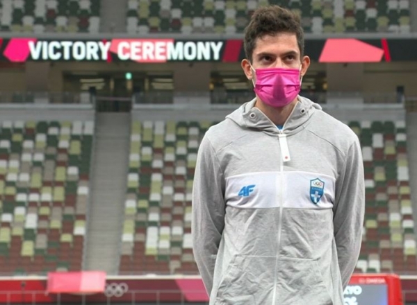 &Sigma;&Upsilon;&Lambda;&Lambda;&Omicron;&Gamma;&Omicron;&Sigma; &Delta;&Alpha;&Sigma;&Kappa;&Alpha;&Lambda;&Omega;&Nu; &amp; &Nu;&Eta;&Pi;&Iota;&Alpha;&Gamma;&Omega;&Gamma;&Omega;&Nu;: &Sigma;&upsilon;&gamma;&chi;&alpha;&rho;&eta;&tau;ή&rho;&iota;&omicron; &mu;ή&nu;&upsilon;&mu;&alpha; &sigma;&tau;&omicron;&nu; &Chi;&rho;&upsilon;&sigma;ό &Omicron;&lambda;&upsilon;&mu;&pi;&iota;&omicron;&nu;ί&kappa;&eta; &Mu;ί&lambda;&tau;&omicron; &Tau;&epsilon;&nu;&tau;ό&gamma;&lambda;&omicron;&upsilon;