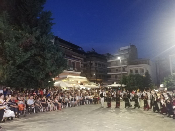 &Epsilon;&upsilon;&chi;&alpha;&rho;&iota;&sigma;&tau;ί&epsilon;&sigmaf; &tau;&omicron;&upsilon; &Epsilon;&mu;&pi;&omicron;&rho;&iota;&kappa;&omicron;ύ &Sigma;&upsilon;&lambda;&lambda;ό&gamma;&omicron;&upsilon; &Gamma;&rho;&epsilon;&beta;&epsilon;&nu;ώ&nu;