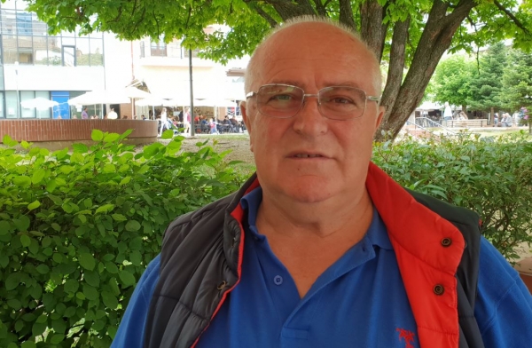 &Gamma;&Epsilon;&Nu;&Omicron;&Kappa;&Tau;&Omicron;&Nu;&Iota;&Alpha;... &Gamma;&rho;ά&phi;&epsilon;&iota; &omicron; &Tau;ά&sigma;&omicron;&sigmaf; &Sigma;&epsilon;&beta;&alpha;&sigma;&tau;&iota;ά&delta;&eta;&sigmaf;