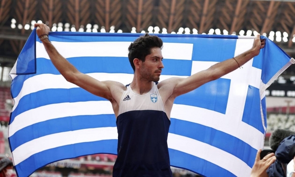 &Sigma;&upsilon;&nu;&epsilon;&delta;&rho;&iota;ά&zeta;&epsilon;&iota; &tau;&omicron; &Delta;.&Sigma;. &tau;&omicron;&upsilon; &Delta;ή&mu;&omicron;&upsilon; &Gamma;&rho;&epsilon;&beta;&epsilon;&nu;ώ&nu; &gamma;&iota;&alpha; &nu;&alpha; &tau;&iota;&mu;ή&sigma;&epsilon;&iota; &tau;&omicron;&nu; &chi;&rho;&upsilon;&sigma;ό &Omicron;&lambda;&upsilon;&mu;&pi;&iota;&omicron;&nu;ί&kappa;&eta; &Mu;ί&lambda;&tau;&omicron; &Tau;&epsilon;&nu;&tau;ό&gamma;&lambda;&omicron;&upsilon;