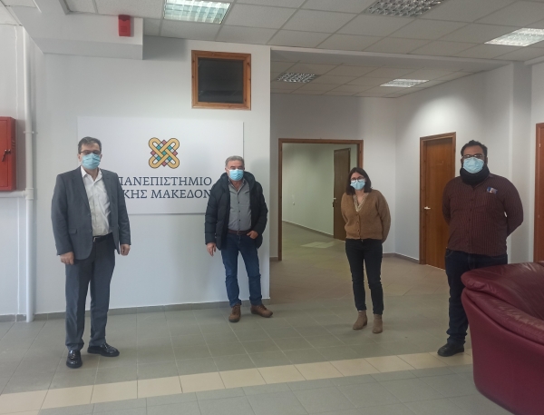 &Sigma;&upsilon;&nu;ά&nu;&tau;&eta;&sigma;&eta; &alpha;&nu;&tau;&iota;&pi;&rho;&omicron;&sigma;&omega;&pi;&epsilon;ί&alpha;&sigmaf; &tau;&omicron;&upsilon; &Kappa;&Kappa;&Epsilon; &mu;&epsilon; &tau;&omicron;&nu; &pi;&rho;ύ&tau;&alpha;&nu;&eta; &tau;&omicron;&upsilon; &Pi;&alpha;&nu;&epsilon;&pi;&iota;&sigma;&tau;&eta;&mu;ί&omicron;&upsilon; &Delta;&upsilon;&tau;&iota;&kappa;ή&sigmaf; &Mu;&alpha;&kappa;&epsilon;&delta;&omicron;&nu;ί&alpha;&sigmaf; &Theta;&epsilon;ό&delta;&omega;&rho;&omicron; &Theta;&epsilon;&omicron;&delta;&omicron;&upsilon;&lambda;ί&delta;&eta;