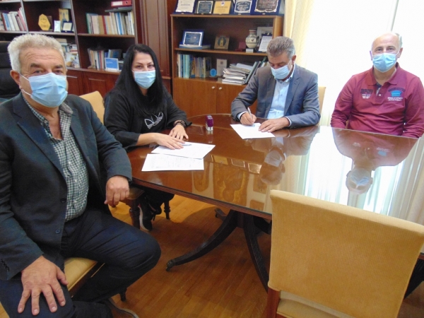 &Delta;&Tau;. &Delta;ή&mu;&omicron;&sigmaf; &Gamma;&rho;&epsilon;&beta;&epsilon;&nu;ώ&nu;: &Xi;&epsilon;&kappa;&iota;&nu;ά &kappa;&alpha;&iota; &mu;&epsilon; &tau;&eta; &ldquo;&beta;&omicron;ύ&lambda;&alpha;&rdquo; &eta; &epsilon;&nu;&epsilon;&rho;&gamma;&epsilon;&iota;&alpha;&kappa;ή &alpha;&nu;&alpha;&beta;ά&theta;&mu;&iota;&sigma;&eta; &tau;&omicron;&upsilon; 1&omicron;&upsilon; &Gamma;&upsilon;&mu;&nu;&alpha;&sigma;ί&omicron;&upsilon; &Gamma;&rho;&epsilon;&beta;&epsilon;&nu;ώ&nu;