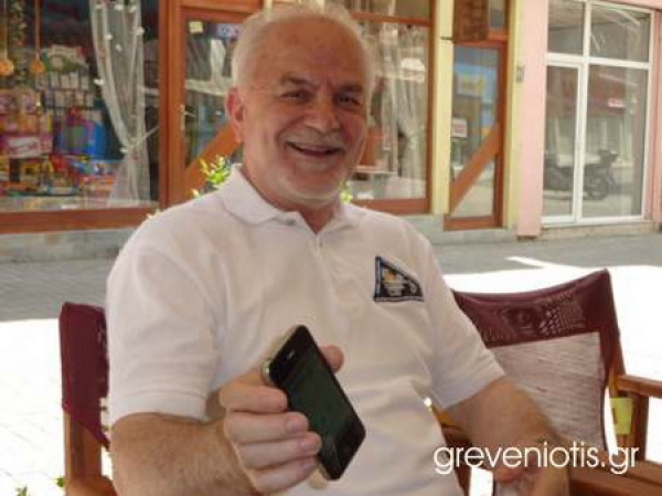 &Theta;&alpha;&nu;ά&sigma;&eta;&sigmaf; &Omicron;&iota;&kappa;&omicron;&nu;ό&mu;&omicron;&upsilon;: &laquo;&Kappa;&alpha;&lambda;ύ&tau;&epsilon;&rho;&alpha; &nu;&alpha; &sigma;&upsilon;&nu;&tau;&eta;&rho;ή&sigma;&omicron;&upsilon;&mu;&epsilon; &tau;&eta; &Gamma;&eta; &pi;&alpha;&rho;ά &nu;&alpha; &kappa;&alpha;&tau;&alpha;&kappa;&tau;ή&sigma;&omicron;&upsilon;&mu;&epsilon; &tau;&omicron;&nu; Ά&rho;&eta;&raquo;