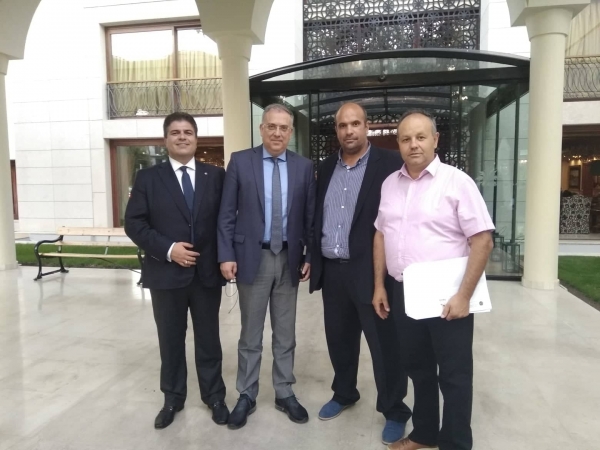 &Sigma;&upsilon;&nu;&alpha;&nu;&tau;ή&sigma;&epsilon;&iota;&sigmaf; &Alpha;&nu;&tau;&iota;&pi;&epsilon;&rho;&iota;&phi;&epsilon;&rho;&epsilon;&iota;ά&rho;&chi;&eta; &Pi;&Epsilon; &Gamma;&rho;&epsilon;&beta;&epsilon;&nu;ώ&nu; &mu;&epsilon; &Upsilon;&pi;&omicron;&upsilon;&rho;&gamma;&omicron;ύ&sigmaf; &tau;&eta;&sigmaf; &kappa;&upsilon;&beta;έ&rho;&nu;&eta;&sigma;&eta;&sigmaf;