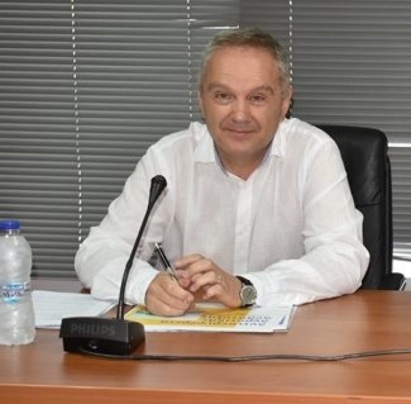 &Beta;&alpha;&sigma;ί&lambda;&eta;&sigmaf; Ά&mu;&pi;&alpha;&sigmaf;: &Tau;&omicron; &mu;έ&tau;&rho;&omicron; 16 &tau;&omicron;&upsilon; &Pi;&rho;&omicron;&gamma;&rho;ά&mu;&mu;&alpha;&tau;&omicron;&sigmaf; &Alpha;&gamma;&rho;&omicron;&tau;&iota;&kappa;ή&sigmaf; &Alpha;&nu;ά&pi;&tau;&upsilon;&xi;&eta;&sigmaf; &sigma;&tau;&eta;&nu; &Delta;&upsilon;&tau;&iota;&kappa;ή &Mu;&alpha;&kappa;&epsilon;&delta;&omicron;&nu;ί&alpha;.