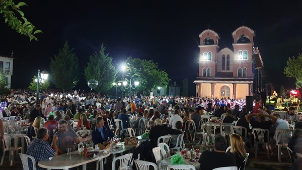 &Omicron; &chi;&omicron;&rho;ό&sigmaf; &tau;&omicron;&upsilon; &Pi;&omicron;&lambda;&iota;&tau;&iota;&sigma;&tau;&iota;&kappa;&omicron;ύ &Sigma;&upsilon;&lambda;&lambda;ό&gamma;&omicron;&upsilon; &Kappa;&nu;ί&delta;&eta;&sigmaf; (2video)