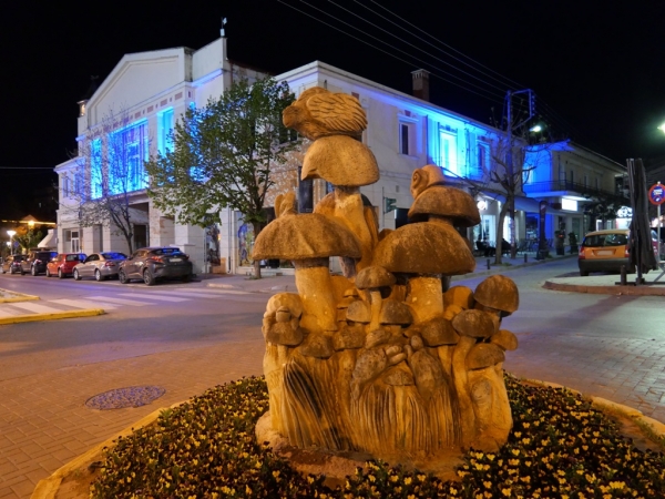 &Delta;ή&mu;&omicron;&sigmaf; &Gamma;&rho;&epsilon;&beta;&epsilon;&nu;ώ&nu;: &ldquo;&Phi;&omega;&tau;ί&zeta;&omicron;&upsilon;&mu;&epsilon; &mu;&pi;&lambda;&epsilon; &tau;&omicron; &Delta;&eta;&mu;&alpha;&rho;&chi;&epsilon;ί&omicron; &mu;&alpha;&sigmaf; &gamma;&iota;&alpha; &tau;&alpha; &pi;&alpha;&iota;&delta;&iota;ά &mu;&epsilon; &sigma;&omicron;&beta;&alpha;&rho;έ&sigmaf; &alpha;&sigma;&theta;έ&nu;&epsilon;&iota;&epsilon;&sigmaf;&rdquo; - &Tau;&omicron; Make-A-Wish &gamma;&iota;&omicron;&rho;&tau;ά&zeta;&epsilon;&iota; &tau;&eta;&nu; &Pi;&alpha;&gamma;&kappa;ό&sigma;&mu;&iota;&alpha; &Eta;&mu;έ&rho;&alpha; &Epsilon;&upsilon;&chi;ή&sigmaf; &kappa;&alpha;&iota; &laquo;&phi;&omega;&tau;ί&zeta;&epsilon;&iota;&raquo; &xi;&alpha;&nu;ά &tau;&eta;&nu; &epsilon;&lambda;&pi;ί&delta;&alpha; (&Phi;&omega;&tau;&omicron;&gamma;&rho;&alpha;&phi;ί&epsilon;&sigmaf;)