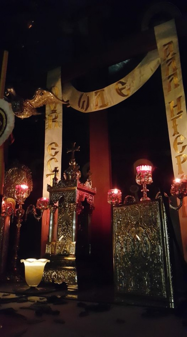 &Iota;&epsilon;&rho;ά &Alpha;&gamma;&rho;&upsilon;&pi;&nu;ί&alpha; &sigma;&tau;&omicron;&nu; &Iota;&epsilon;&rho;ό &Mu;&eta;&tau;&rho;&omicron;&pi;&omicron;&lambda;&iota;&tau;&iota;&kappa;ό &Nu;&alpha;ό &Epsilon;&upsilon;&alpha;&gamma;&gamma;&epsilon;&lambda;&iota;&sigma;&tau;&rho;ί&alpha;&sigmaf;