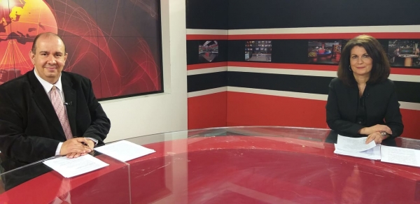 &Eta; &Alpha;&nu;&tau;&iota;&pi;&epsilon;&rho;&iota;&phi;&epsilon;&rho;&epsilon;&iota;ά&rho;&chi;&eta;&sigmaf; &Omicron;&iota;&kappa;&omicron;&nu;&omicron;&mu;&iota;&kappa;ώ&nu; &kappa;&alpha; &Pi;&alpha;&nu;&alpha;&gamma;&iota;ώ&tau;&alpha; &Gamma;&kappa;&alpha;&tau;&zeta;&alpha;&beta;&epsilon;&lambda;&eta; &sigma;&tau;&omicron; &kappa;&epsilon;&nu;&tau;&rho;&iota;&kappa;ό &delta;&epsilon;&lambda;&tau;ί&omicron; &epsilon;&iota;&delta;ή&sigma;&epsilon;&omega;&nu; &tau;&omicron;&upsilon; West (VIDEO)