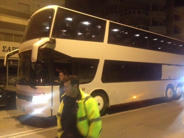 &Gamma;&rho;&epsilon;&beta;&epsilon;&nu;ά: &Alpha;&delta;&epsilon;&iota;ά&zeta;&omicron;&upsilon;&nu; &tau;&alpha; &omicron;&rho;&epsilon;&iota;&nu;ά &xi;&epsilon;&nu;&omicron;&delta;&omicron;&chi;&epsilon;ί&alpha; &alpha;&pi;ό &pi;&rho;ό&sigma;&phi;&upsilon;&gamma;&epsilon;&sigmaf; &kappa;&alpha;&iota; &mu;&epsilon;&tau;&alpha;&nu;ά&sigma;&tau;&epsilon;&sigmaf;