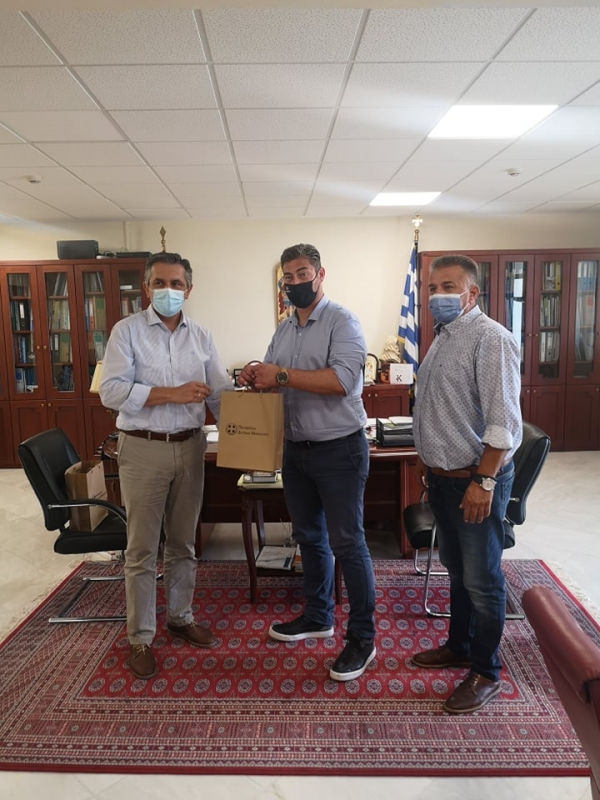 &Nu;&alpha; &alpha;&pi;&omicron;&zeta;&eta;&mu;&iota;&omega;&theta;&omicron;ύ&nu; &omicron;&iota; &phi;&alpha;&sigma;&omicron;&lambda;&omicron;&pi;&alpha;&rho;&alpha;&gamma;&omega;&gamma;&omicron;ί &tau;&eta;&sigmaf; &Pi;&epsilon;&rho;&iota;&phi;έ&rho;&epsilon;&iota;&alpha;&sigmaf;, &zeta;ή&tau;&eta;&sigma;&epsilon; &alpha;&pi;ό &tau;&omicron;&nu; &Alpha;&nu;&tau;&iota;&pi;&rho;ό&epsilon;&delta;&rho;&omicron; &tau;&omicron;&upsilon; &Epsilon;&Lambda;&Gamma;&Alpha; &omicron; &Pi;&epsilon;&rho;&iota;&phi;&epsilon;&rho;&epsilon;&iota;ά&rho;&chi;&eta;&sigmaf; &Delta;&upsilon;&tau;&iota;&kappa;ή&sigmaf; &Mu;&alpha;&kappa;&epsilon;&delta;&omicron;&nu;ί&alpha;&sigmaf;.