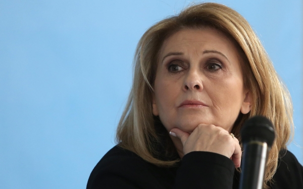 &Sigma;&upsilon;&nu;&delta;&iota;&kappa;&alpha;&lambda;&iota;&sigma;&tau;έ&sigmaf;: Ά&rho;&nu;&eta;&sigma;&eta; &kappa;&alpha;&iota; &alpha;&pi;&epsilon;&rho;&gamma;ί&epsilon;&sigmaf; &sigma;&tau;&eta;&nu; &Epsilon;&lambda;&lambda;ά&delta;&alpha;, &sigma;&tau;&omicron; ύ&psi;&omicron;&sigmaf; &tau;&eta;&sigmaf; &alpha;&pi;&omicron;&sigma;&tau;&omicron;&lambda;ή&sigmaf; &tau;&omicron;&upsilon;&sigmaf; &sigma;&tau;&eta;&nu; &Epsilon;&upsilon;&rho;ώ&pi;&eta;