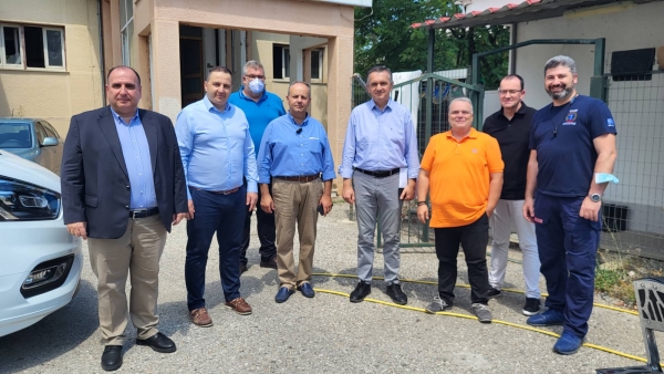 &Sigma;&Upsilon;&Nu;&Alpha;&Nu;&Tau;&Eta;&Sigma;&Eta; &Gamma;&Iota;&Alpha; &Tau;&Eta;&Nu; &Sigma;&Tau;&Epsilon;&Gamma;&Alpha;&Sigma;&Eta; &Tau;&Omicron;&Upsilon; &Pi;&Alpha;&Rho;&Alpha;&Rho;&Tau;&Eta;&Mu;&Alpha;&Tau;&Omicron;&Sigma; &Epsilon;&Kappa;&Alpha;&Beta; &Gamma;&Rho;&Epsilon;&Beta;&Epsilon;&Nu;&Omega;&Nu; (video)