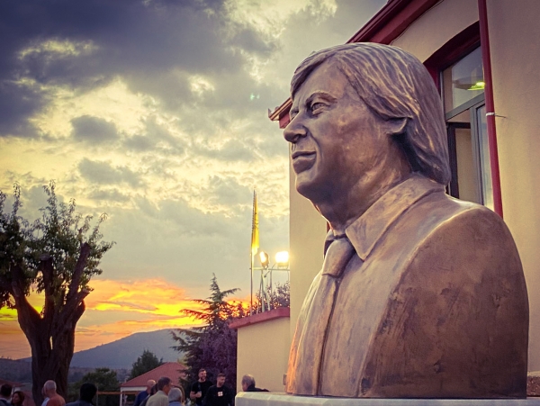 &Chi;&Rho;&Upsilon;&Sigma;&Alpha;&Nu;&Theta;&Omicron;&Sigma; &Theta;&Epsilon;&Omicron;&Delta;&Omega;&Rho;&Iota;&Delta;&Eta;&Sigma;