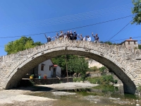 &Alpha;&nu;&alpha;&kappa;ά&lambda;&upsilon;&psi;&alpha;&nu; &tau;&iota;&sigmaf; &omicron;&mu;&omicron;&rho;&phi;&iota;έ&sigmaf; &tau;&eta;&sigmaf; &Delta;&upsilon;&tau;&iota;&kappa;ή&sigmaf; &Mu;&alpha;&kappa;&epsilon;&delta;&omicron;&nu;ί&alpha;&sigmaf; &mu;έ&sigma;&alpha; &alpha;&pi;ό &tau;&omicron; Fam- PressTrip &tau;&eta;&sigmaf; &Epsilon;&tau;&alpha;&iota;&rho;ί&alpha;&sigmaf; &Tau;&omicron;&upsilon;&rho;&iota;&sigma;&mu;&omicron;ύ