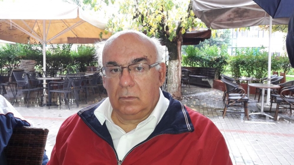 &Epsilon;&theta;&epsilon;&lambda;&omicron;&nu;&tau;&iota;&sigma;&mu;ό&sigmaf;&hellip;.&uml;&Eta; &mu;&alpha;&gamma;&kappa;&iota;ά &tau;&omicron;&upsilon; &pi;&omicron;&lambda;ί&tau;&eta;&uml;