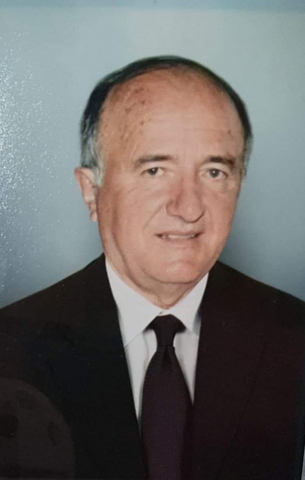 Έ&phi;&upsilon;&gamma;&epsilon; &alpha;&pi;&omicron; &tau;&eta; &zeta;&omega;ή &omicron; &Delta;&eta;&mu;ή&tau;&rho;&iota;&omicron;&sigmaf; &Beta;&alpha;&nu;&iota;ώ&tau;&eta;&sigmaf;