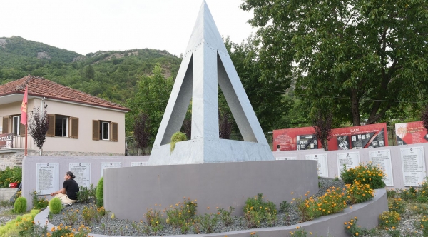 &Epsilon;&kappa;&delta;ή&lambda;&omega;&sigma;&eta; &sigma;&tau;&omicron; &Mu;&omicron;&upsilon;&sigma;&epsilon;ί&omicron; &tau;&omicron;&upsilon; &Delta;&Sigma;&Epsilon; &sigma;&tau;&eta; &Theta;&epsilon;&omicron;&tau;ό&kappa;&omicron; &Kappa;ό&nu;&iota;&tau;&sigma;&alpha;&sigmaf;