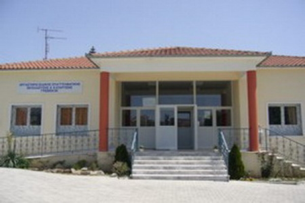 &Epsilon;&Upsilon;&Chi;&Alpha;&Rho;&Iota;&Sigma;&Tau;&Eta;&Rho;&Iota;&Omicron; &tau;&omicron;&upsilon; &Epsilon;.&Epsilon;.&Epsilon;.&Epsilon;&Kappa; &kappa;&alpha;&iota; &Epsilon;&iota;&delta;&iota;&kappa;&omicron;ύ &Delta;&eta;&mu;&omicron;&tau;&iota;&kappa;&omicron;ύ &Sigma;&chi;&omicron;&lambda;&epsilon;ί&omicron;&upsilon; &Gamma;&rho;&epsilon;&beta;&epsilon;&nu;ώ&nu;