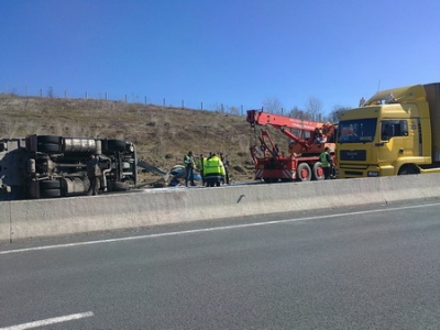 &Delta;&upsilon;&tau;&iota;&kappa;ή &Mu;&alpha;&kappa;&epsilon;&delta;&omicron;&nu;ί&alpha;: &Mu;&eta;&nu;&iota;&alpha;ί&omicron;&sigmaf; &alpha;&pi;&omicron;&lambda;&omicron;&gamma;&iota;&sigma;&mu;ό&sigmaf; &sigma;&tau;&eta;&nu; &Omicron;&delta;&iota;&kappa;ή &Alpha;&sigma;&phi;ά&lambda;&epsilon;&iota;&alpha;