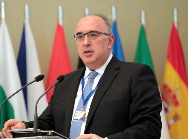 &Mu;. &Pi;&alpha;&pi;&alpha;&delta;ό&pi;&omicron;&upsilon;&lambda;&omicron;&sigmaf;: &ldquo;&Epsilon;&gamma;ώ &theta;έ&lambda;&omega; &nu;&alpha; &epsilon;&mu;&beta;&omicron;&lambda;&iota;&alpha;&sigma;&tau;ώ &pi;&rho;ώ&tau;&omicron;&sigmaf;, &gamma;&iota;&alpha; &nu;&alpha; &delta;&epsilon;ί&xi;&omega; &tau;&omicron; &pi;&alpha;&rho;ά&delta;&epsilon;&iota;&gamma;&mu;&alpha;